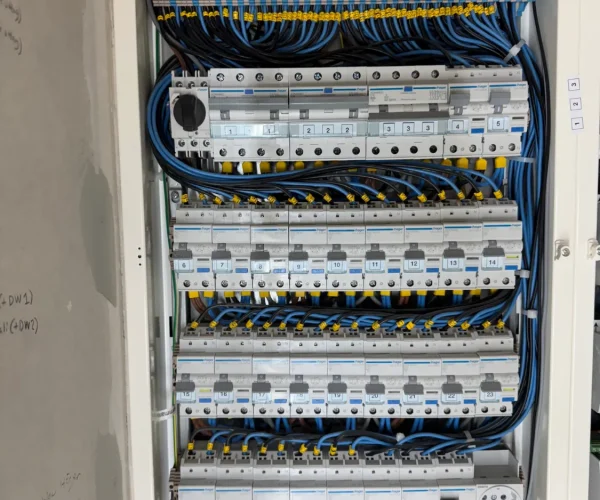 Installerad elcentral i villa av certifierad elektriker i Haninge
